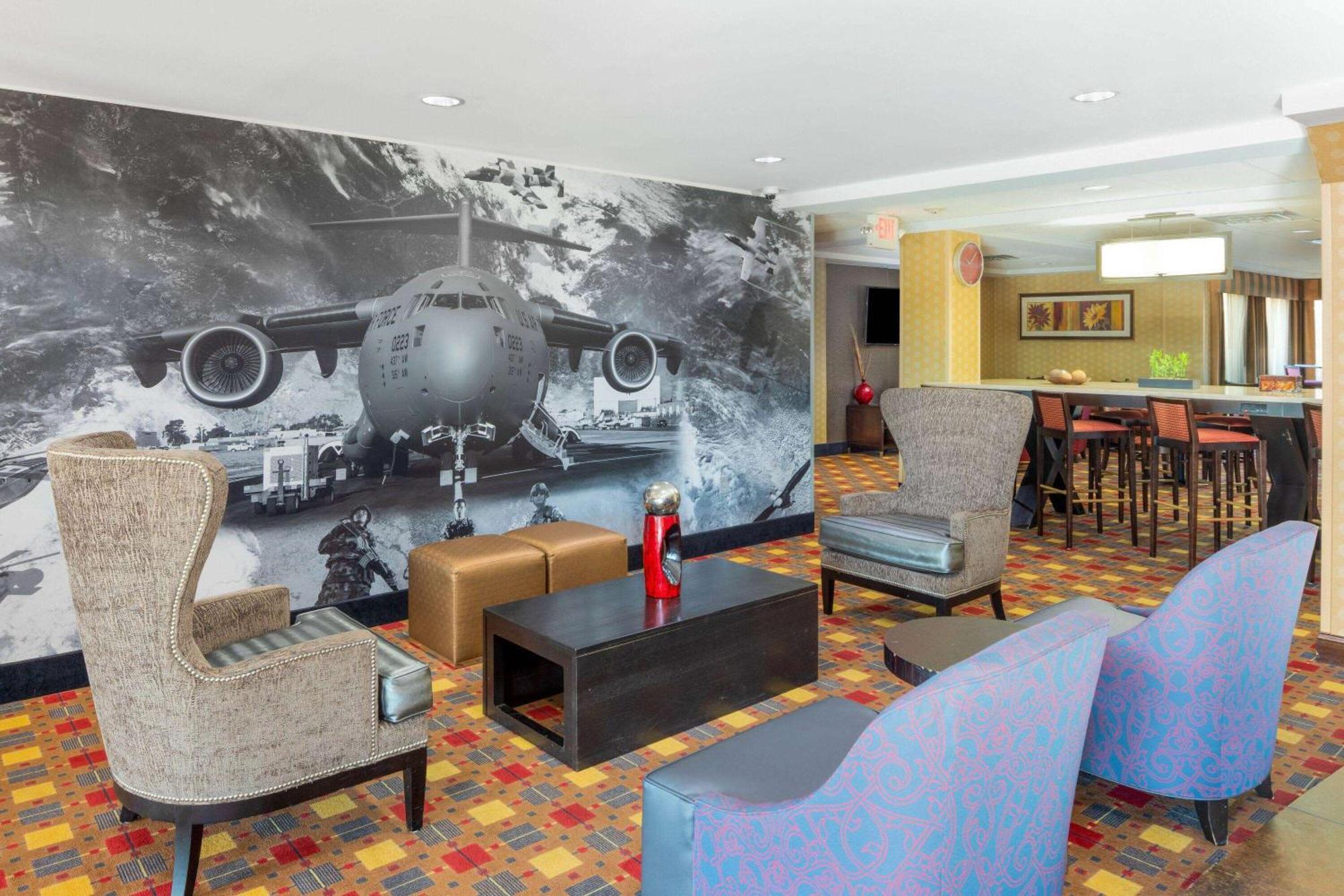 Отель La Quinta By Wyndham Warner Robins - Robins Afb Экстерьер фото